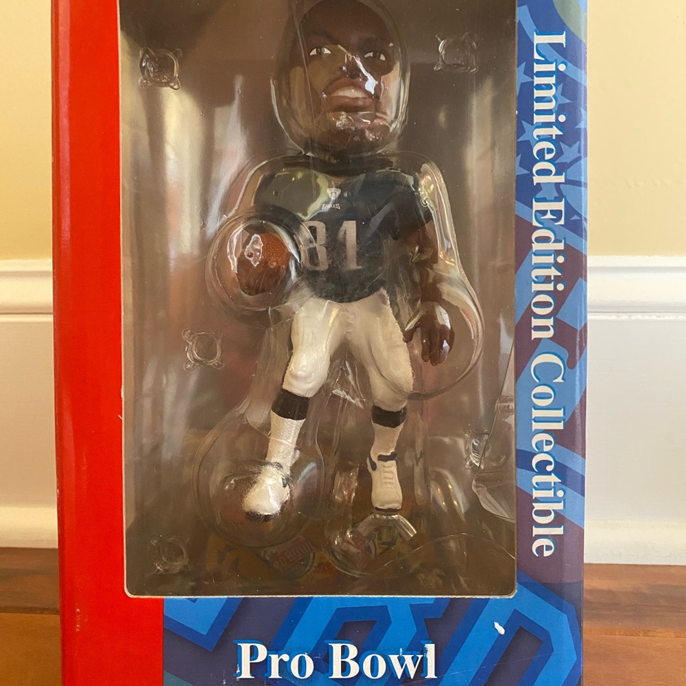 Terrell Owens limited edition “Pro Bowl” bobble head